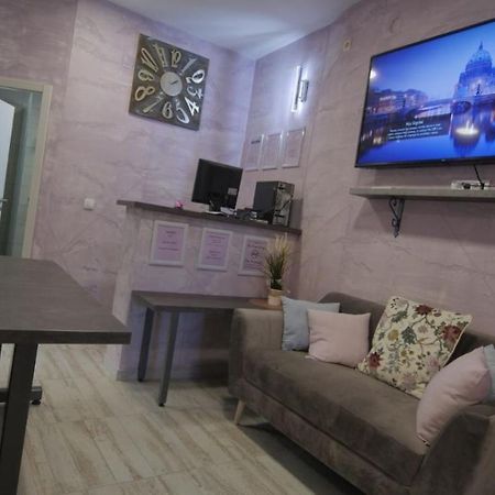 Stella Di Notte Vip Hostel Beograd Bagian luar foto