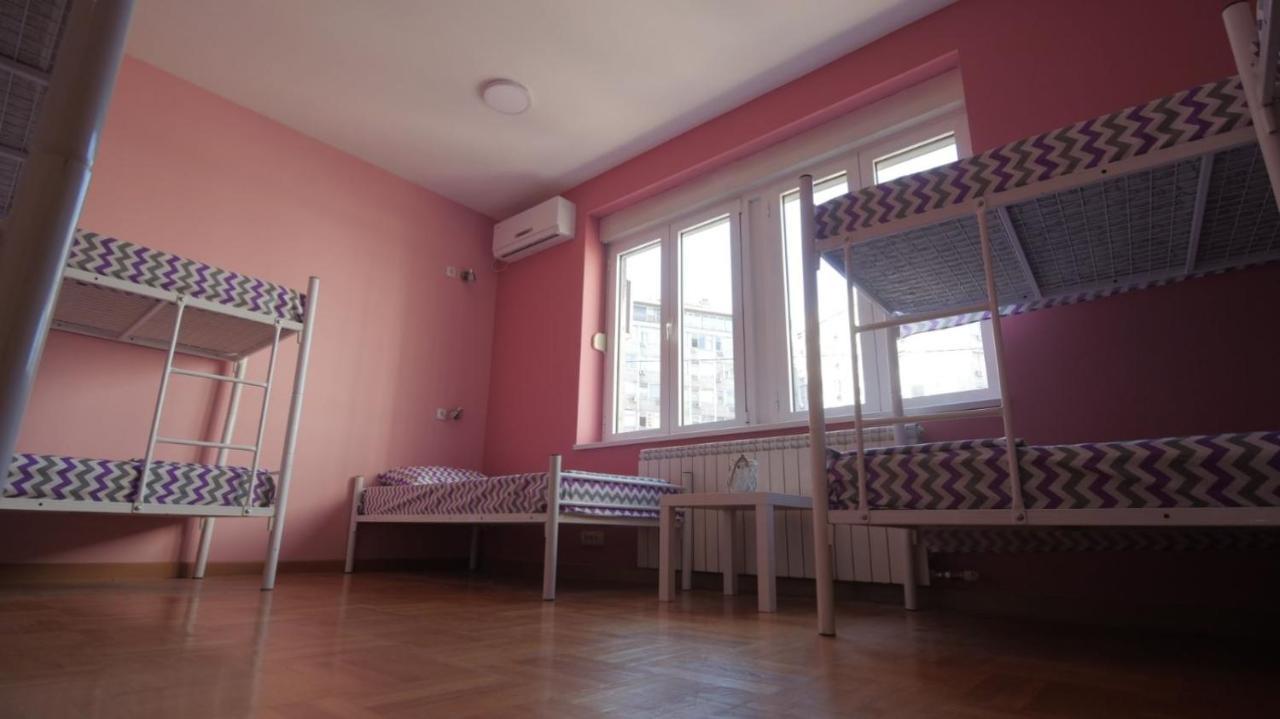 Stella Di Notte Vip Hostel Beograd Bagian luar foto
