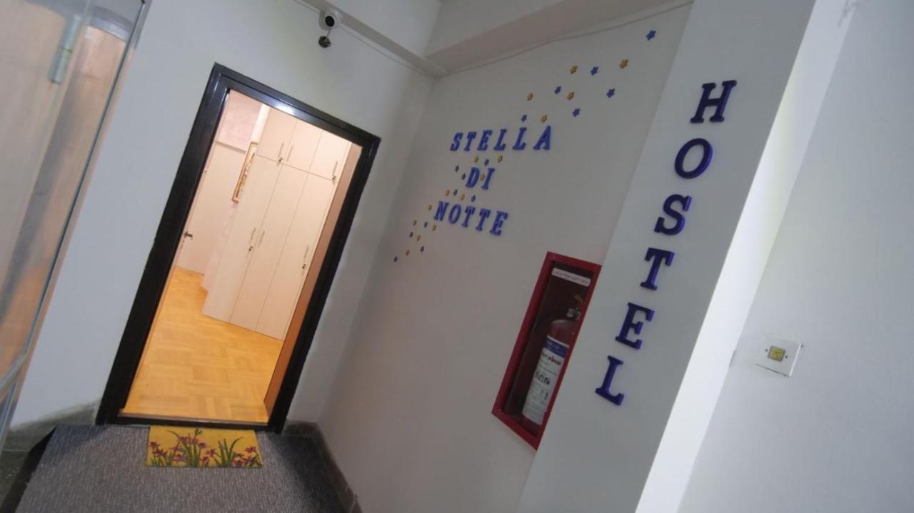 Stella Di Notte Vip Hostel Beograd Bagian luar foto