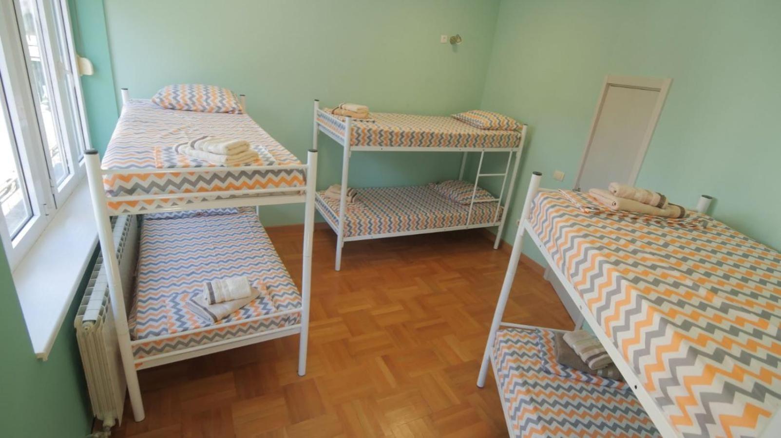 Stella Di Notte Vip Hostel Beograd Bagian luar foto