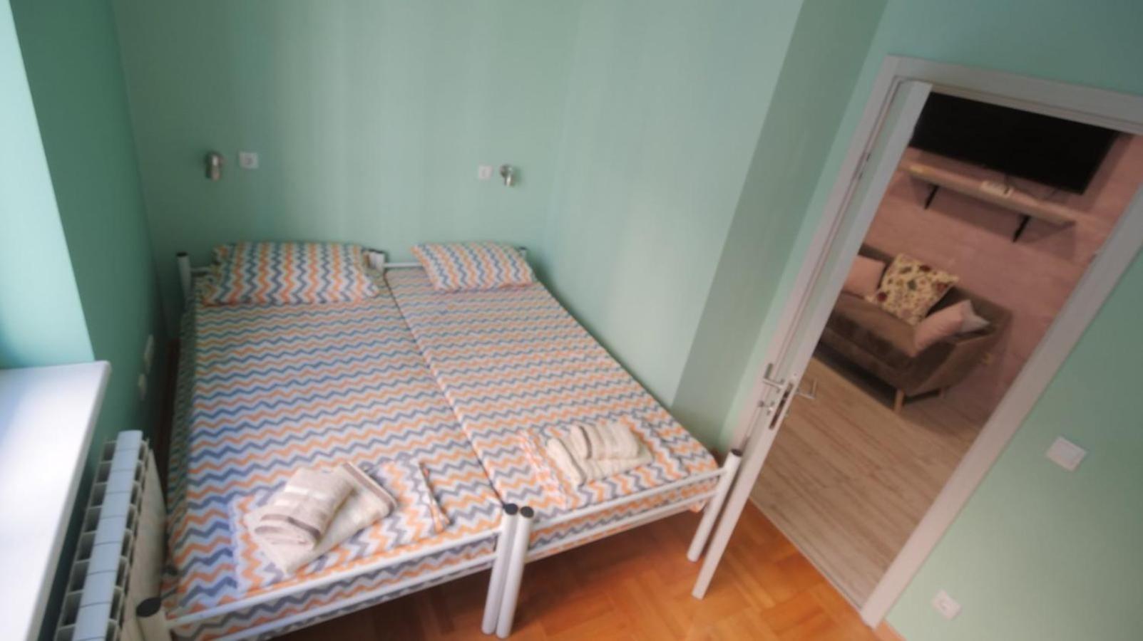 Stella Di Notte Vip Hostel Beograd Bagian luar foto
