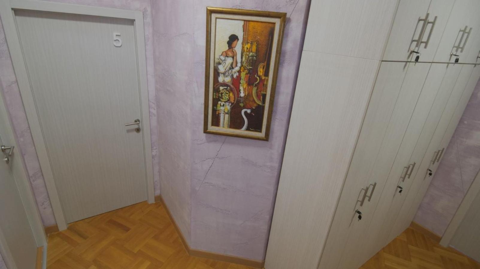 Stella Di Notte Vip Hostel Beograd Bagian luar foto
