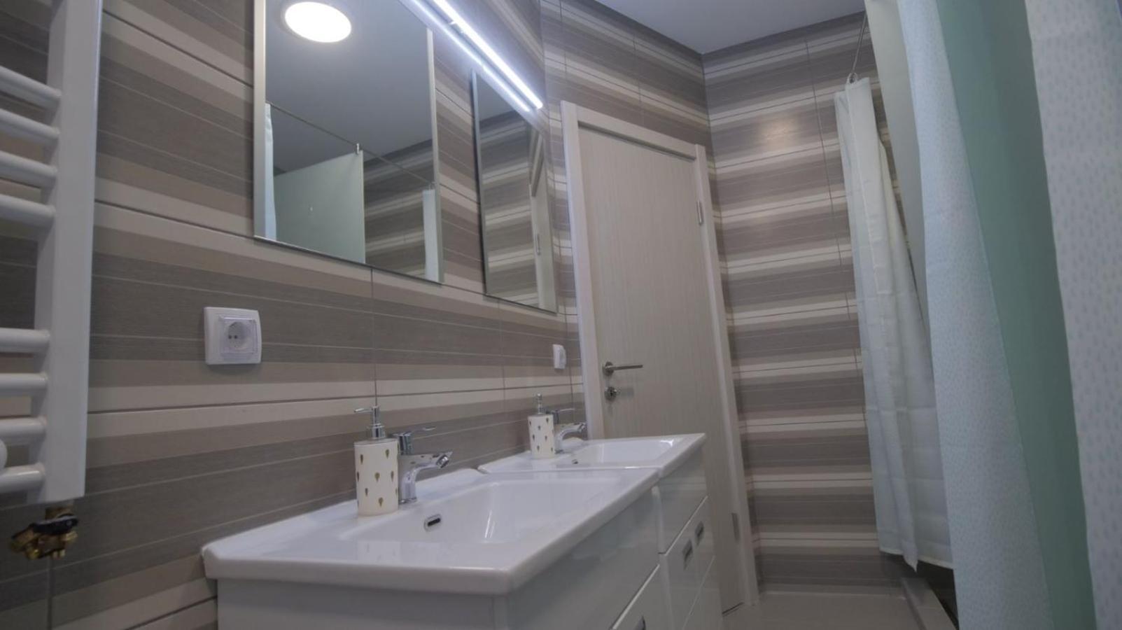 Stella Di Notte Vip Hostel Beograd Bagian luar foto